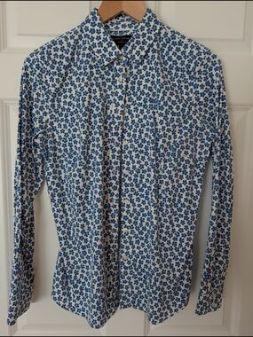 Banana Republic White Shirt with Blue Floral Print, Size 4